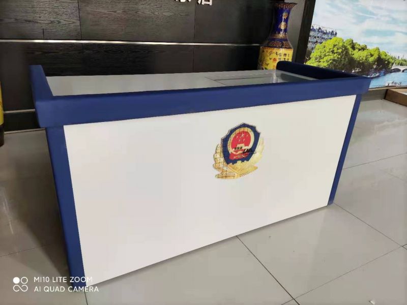 審訊桌